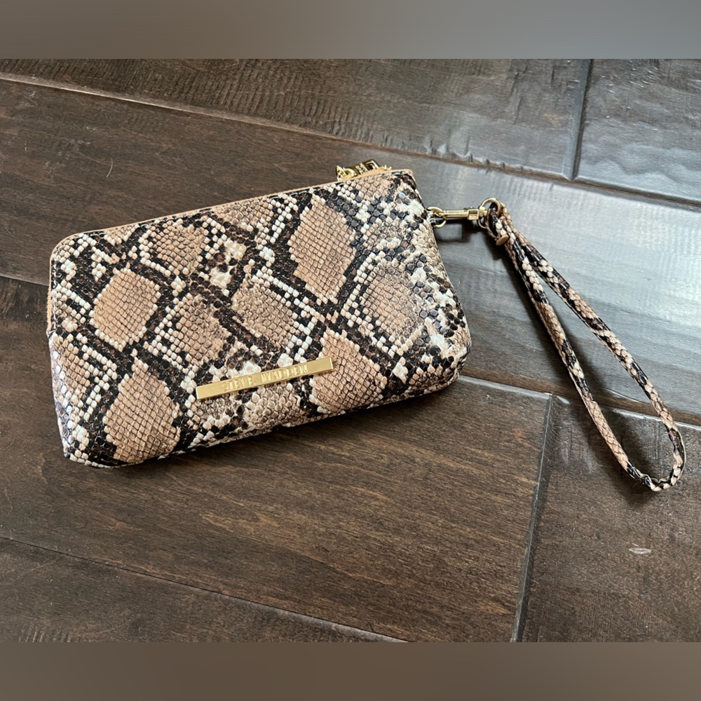 Steve Madden Faux Snake Print Wristlet Wallet